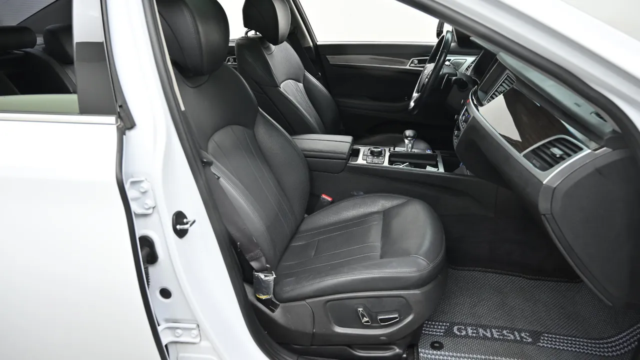 Genesis G80 — miniaturë 10