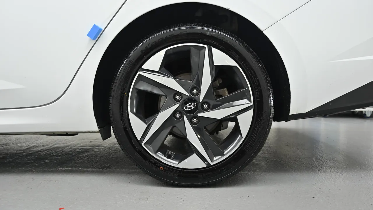 Hyundai Avante — miniaturë 5