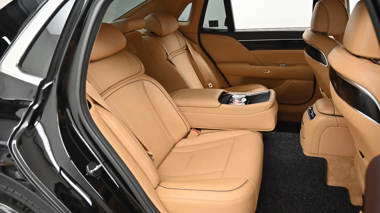 Genesis G90 — miniaturë 12