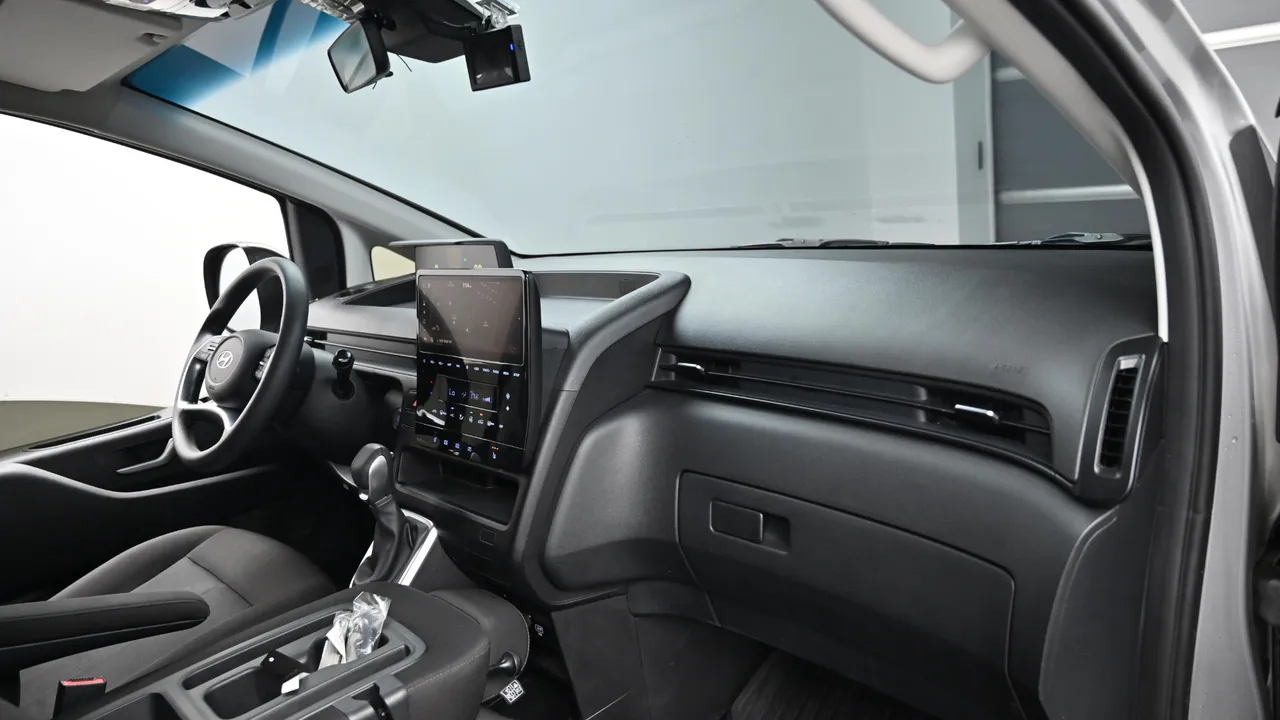 Hyundai Staria — miniaturë 7