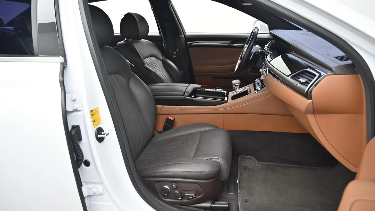 Genesis G90 — miniaturë 10