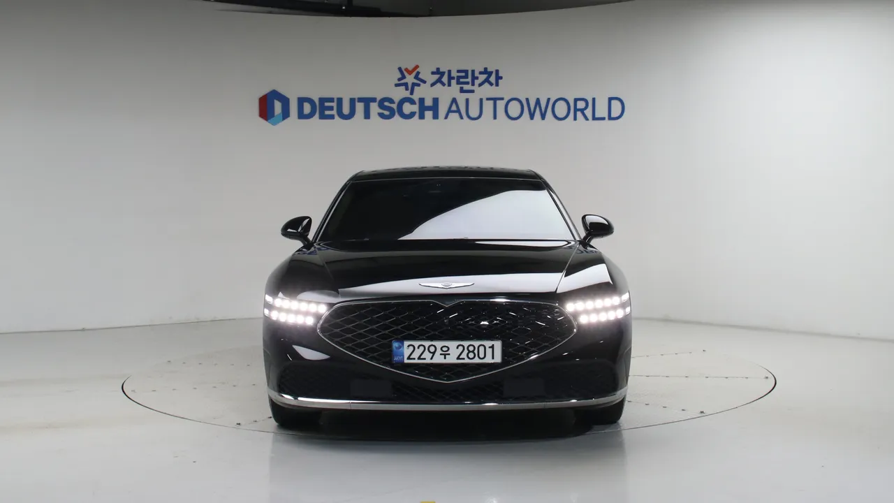 Genesis G90 — miniaturë 3