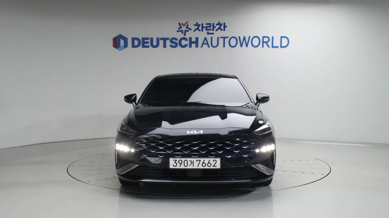 Kia K8 — miniaturë 3