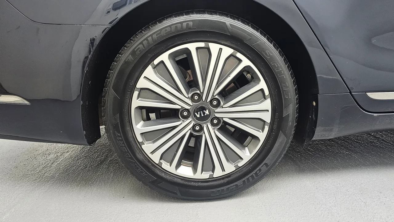 Kia K7 — miniaturë 5