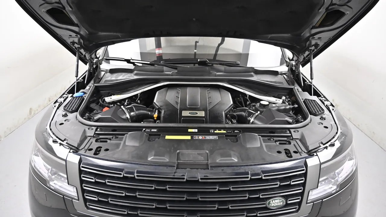 Land Rover Range Rover — miniaturë 6