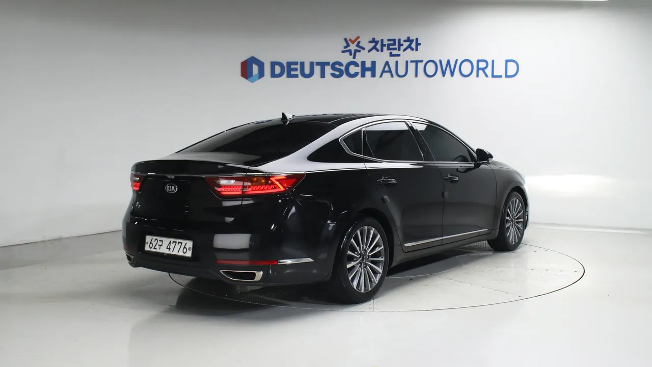 Kia K7 — miniaturë 2