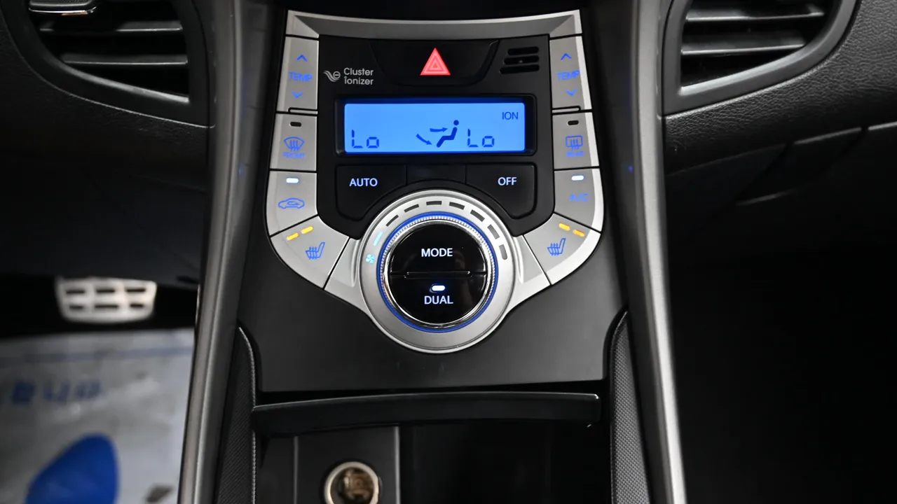 Hyundai Avante — miniaturë 17
