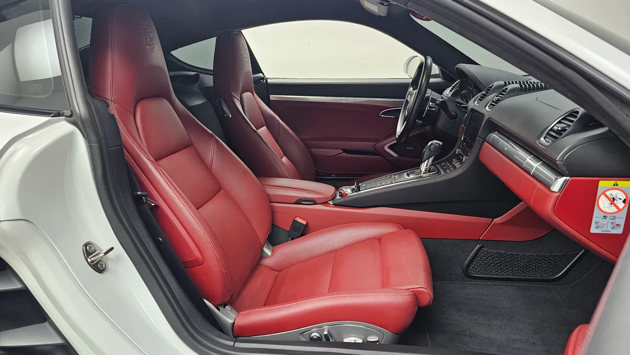 Porsche 718 Cayman 2.5 GTS