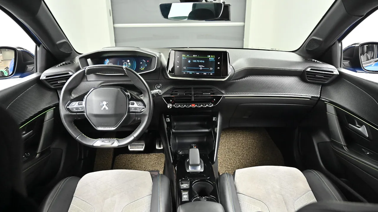 Peugeot E-208 50kWh GT Line