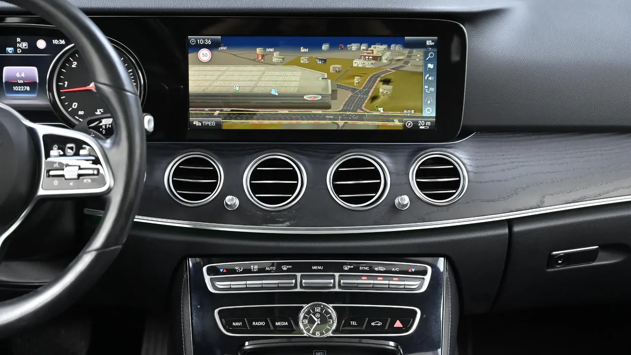 Mercedes-Benz E-klasse — miniaturë 14
