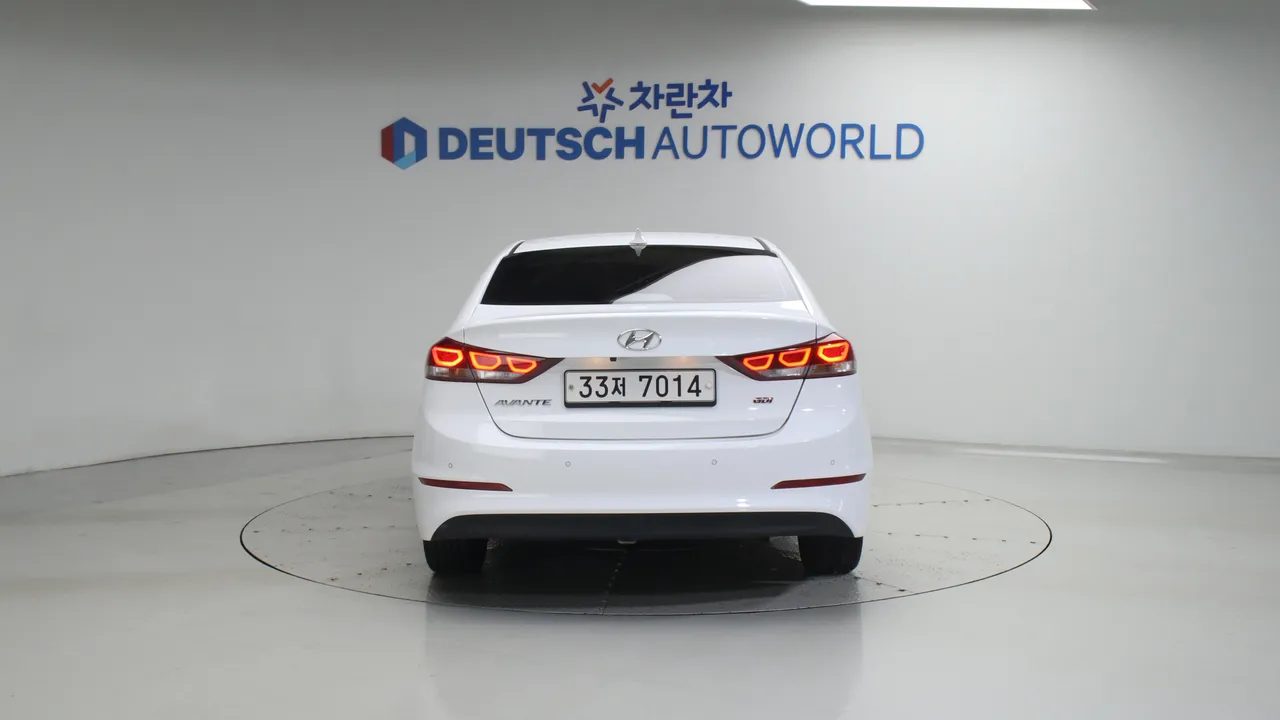Hyundai Avante — miniaturë 4