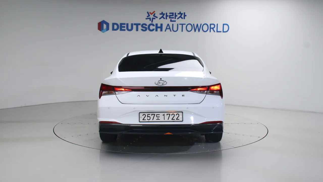 Hyundai Avante — miniaturë 4