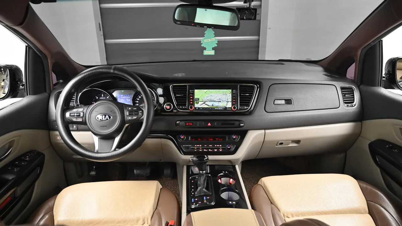 Kia Carnival — miniaturë 7
