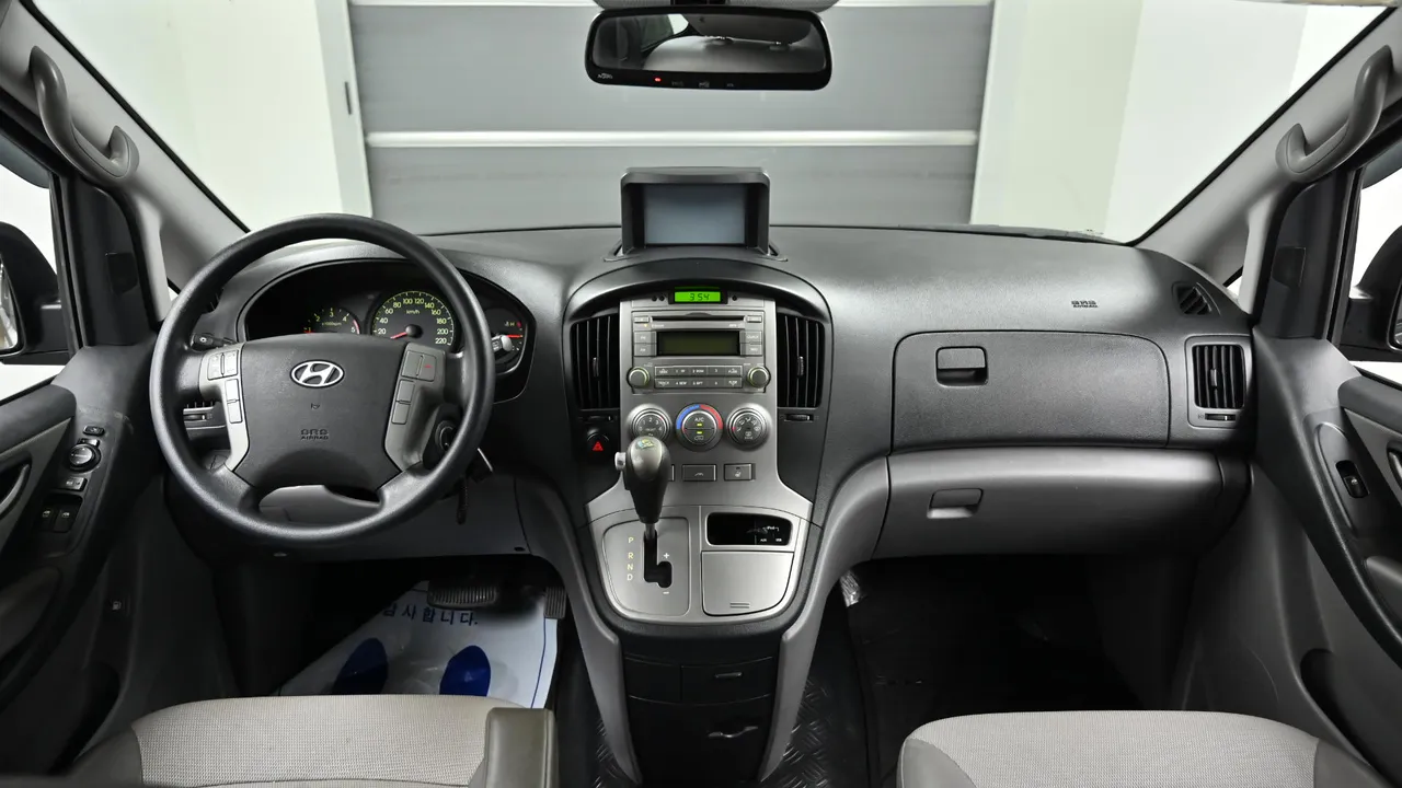 Hyundai Starex — miniaturë 7