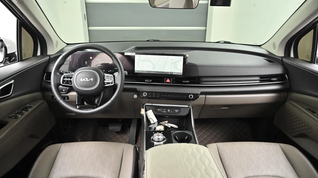 Kia Carnival — miniaturë 7