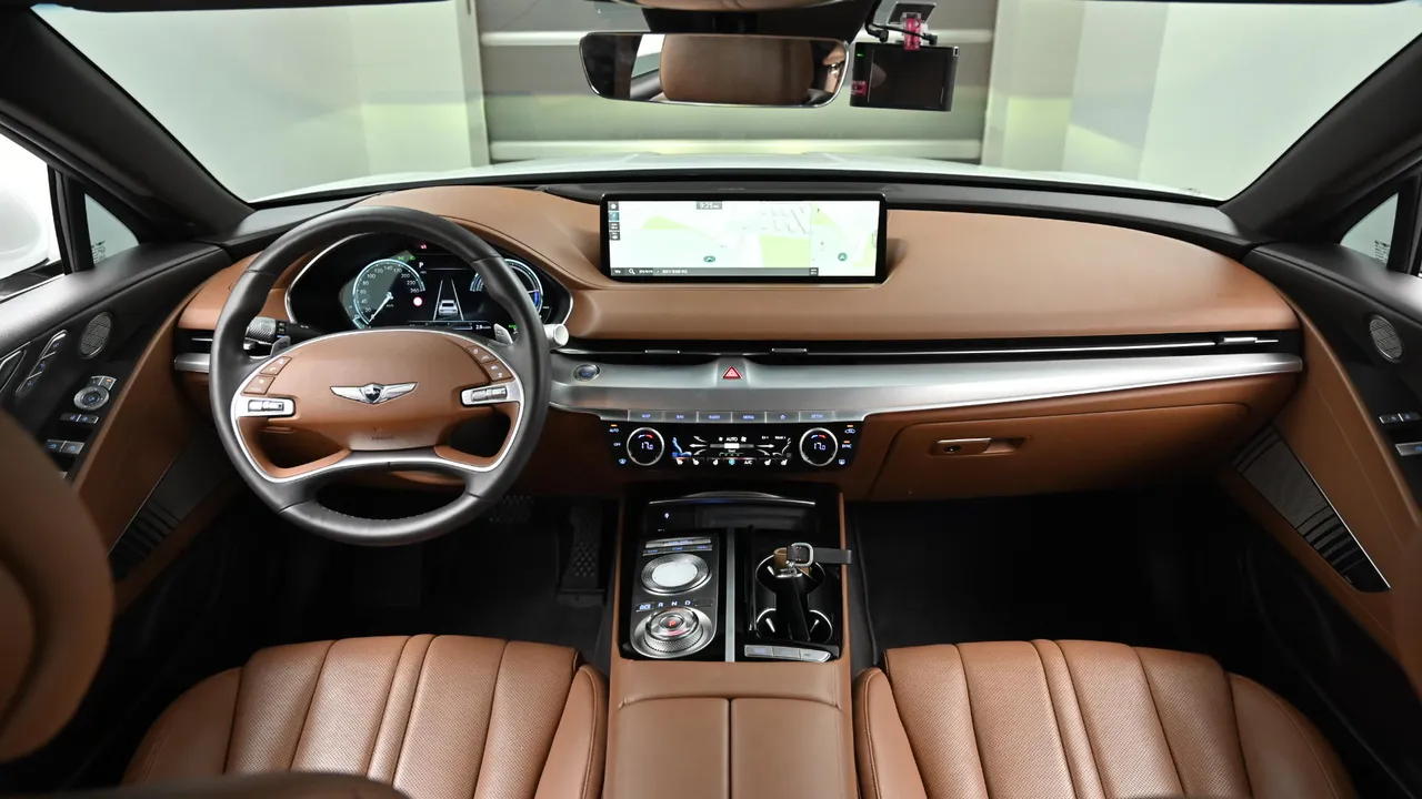 Genesis G80 — miniaturë 7