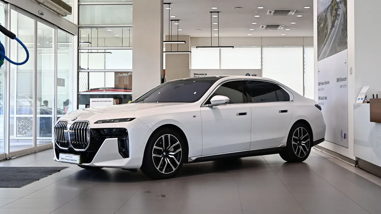 BMW 7er, 2024, фотография 2
