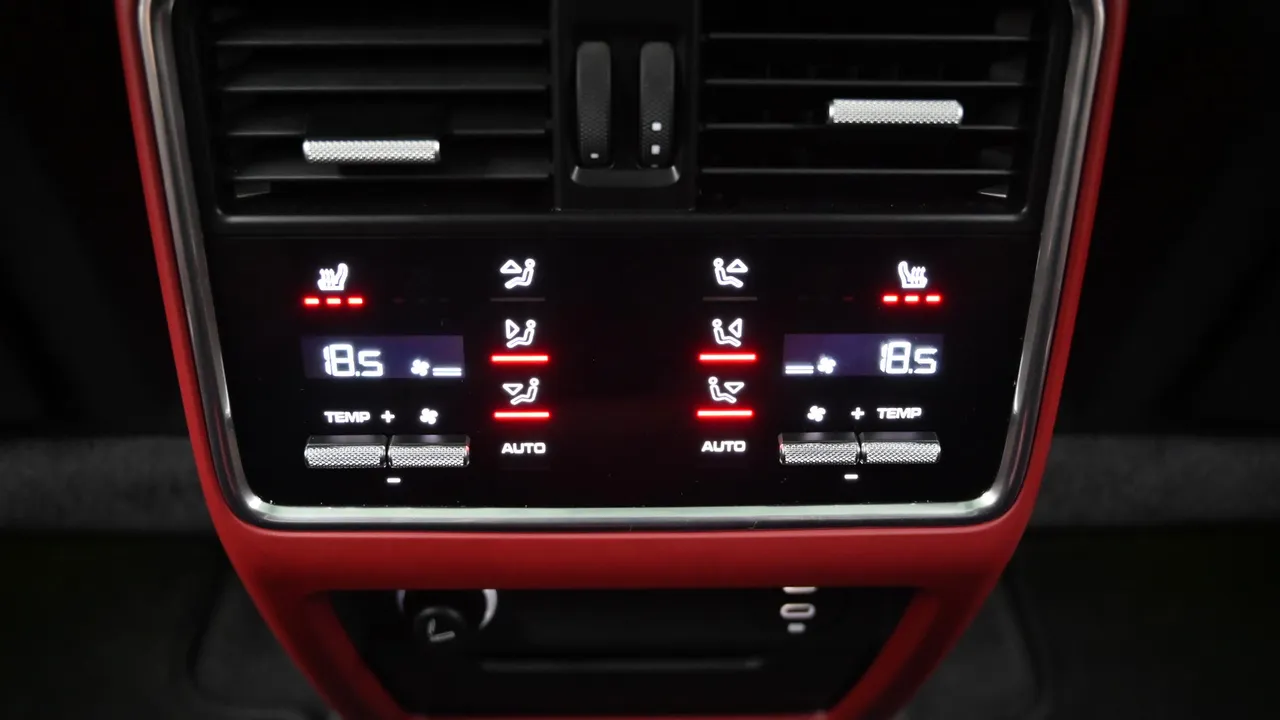 Porsche Cayenne — miniaturë 16