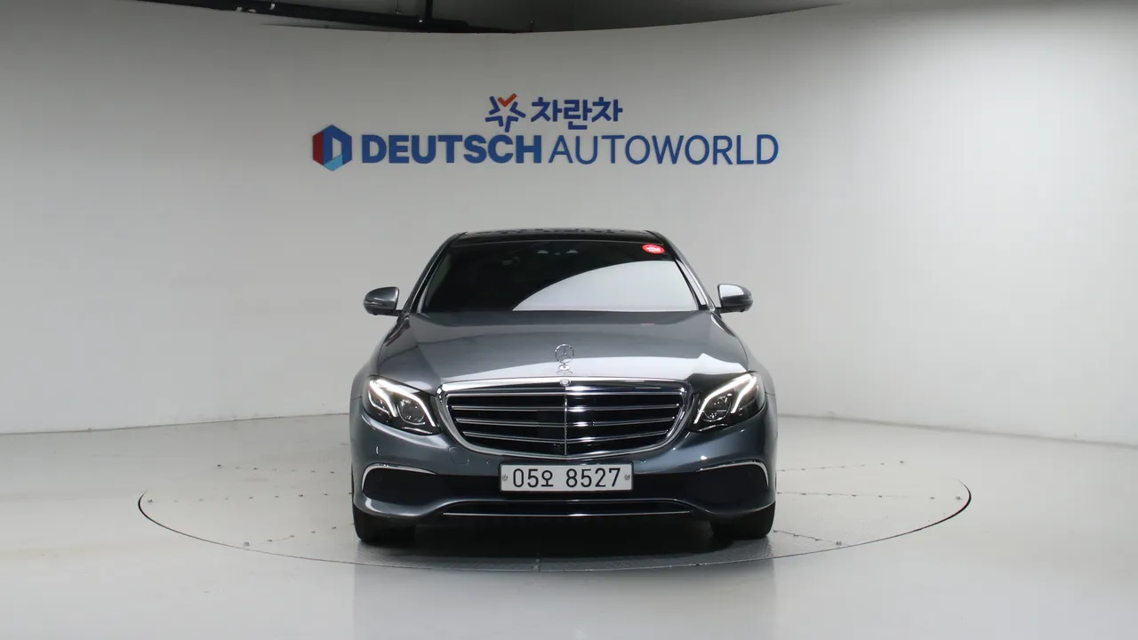 Mercedes-Benz E-klasse — miniaturë 3