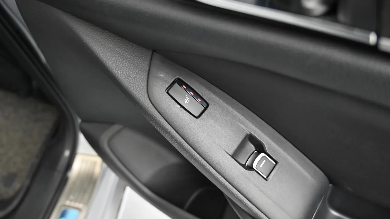 Honda Accord — miniaturë 16