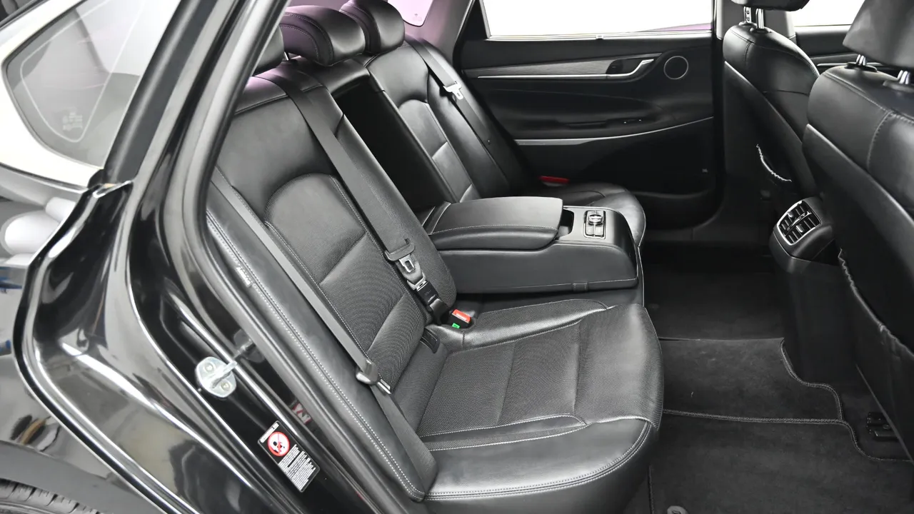 Hyundai Grandeur — miniaturë 12