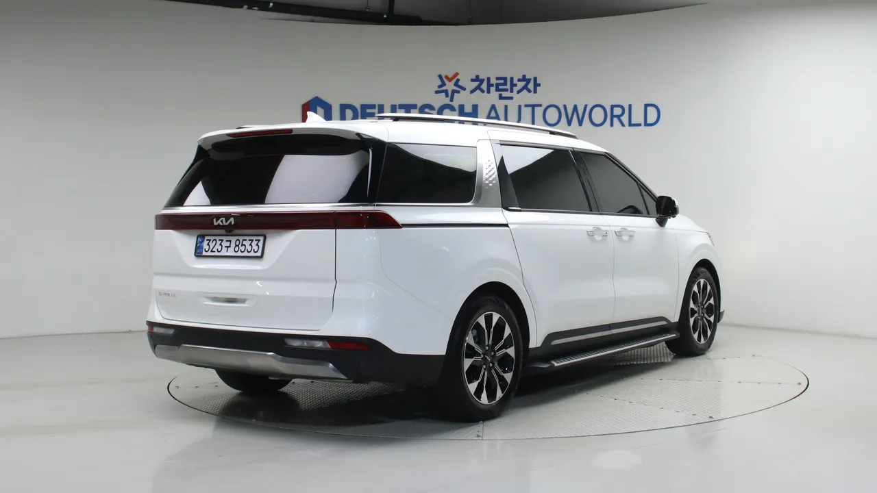 Kia Carnival — miniaturë 2