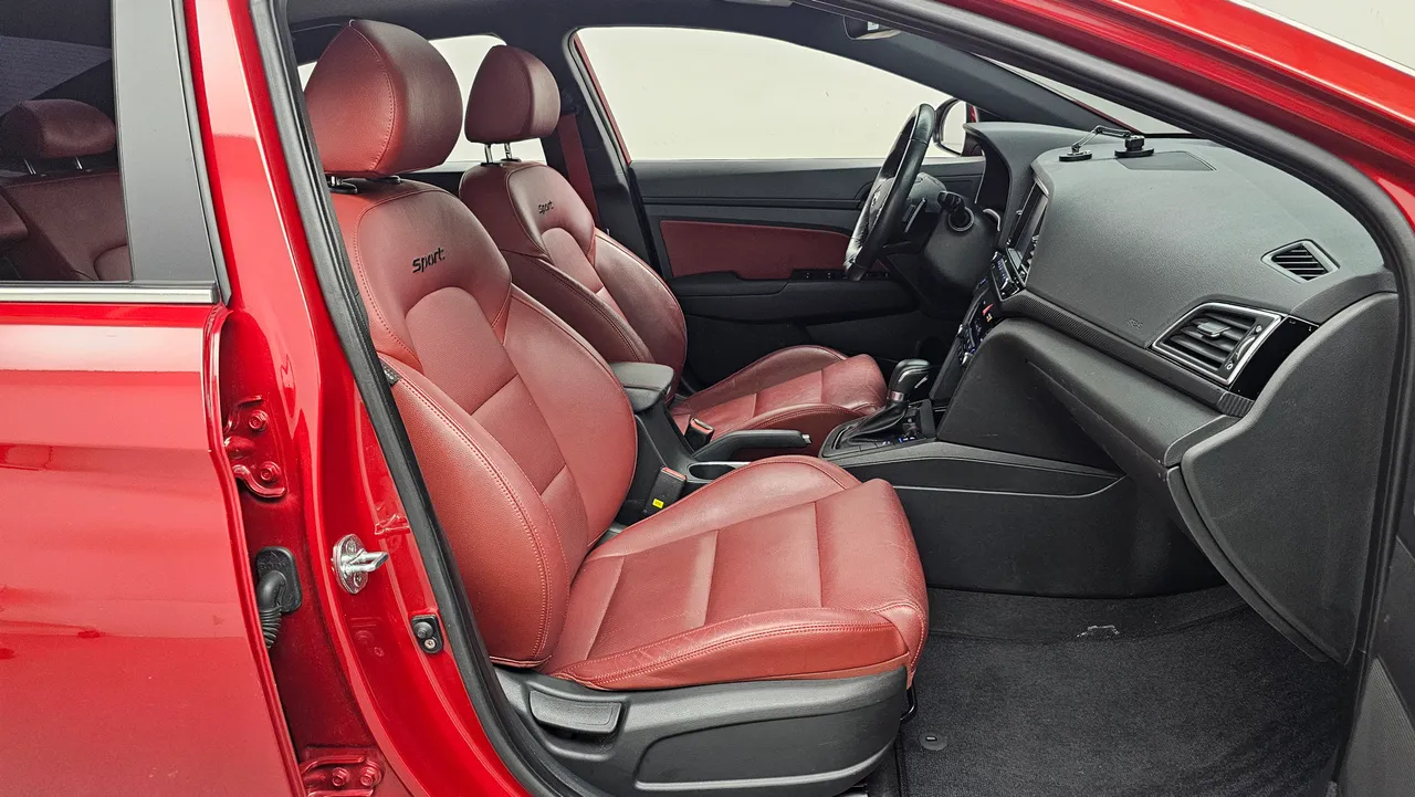 Hyundai Avante — miniaturë 10