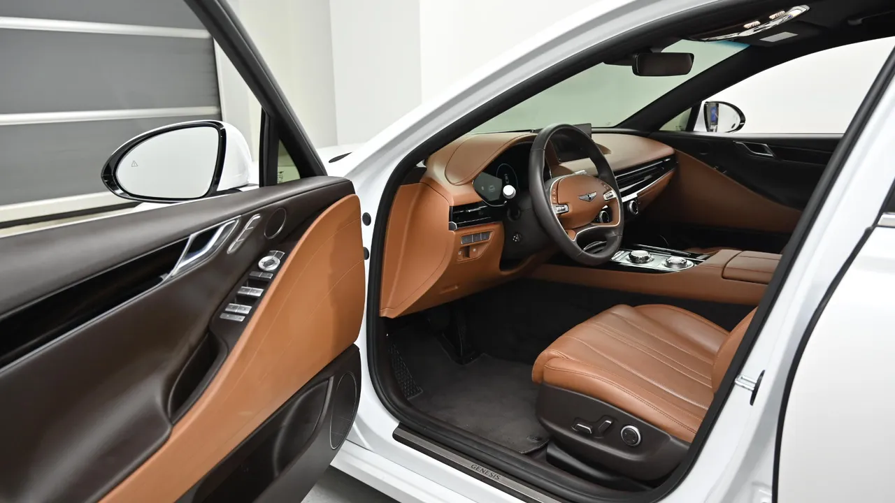 Genesis G80 — miniaturë 11