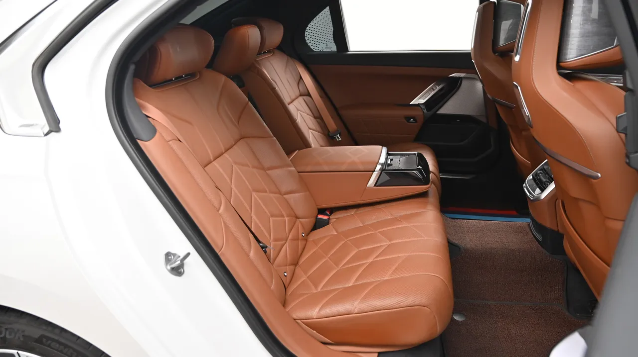 BMW 7er — miniaturë 12