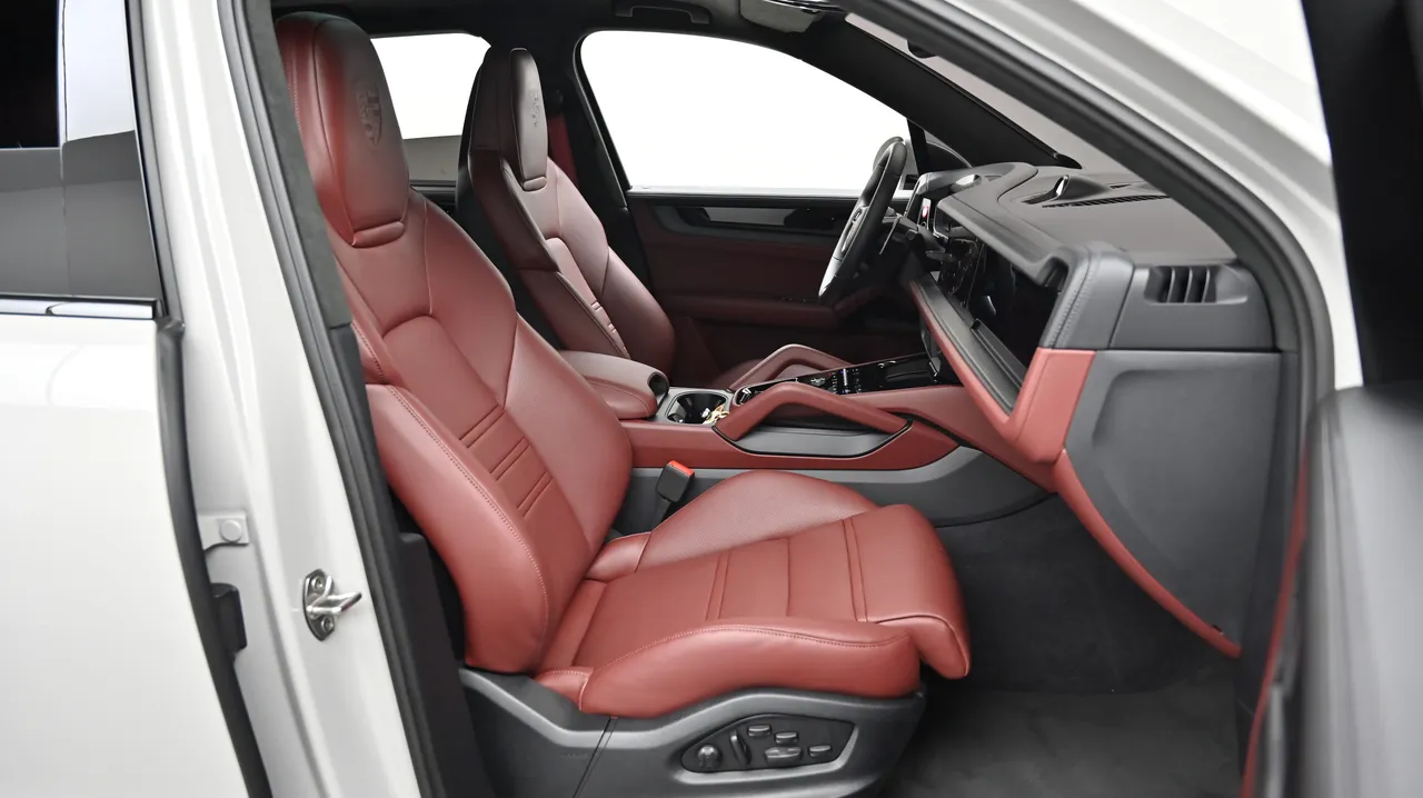 Porsche Cayenne — miniaturë 10