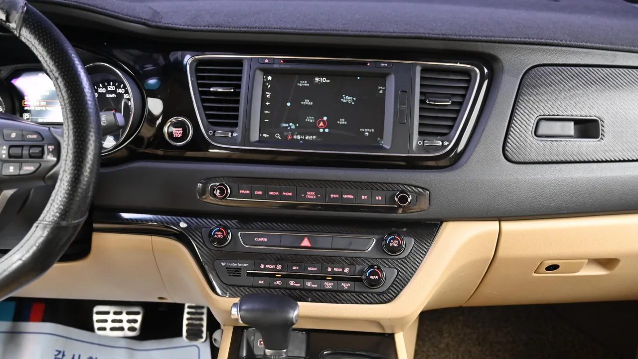 Kia Carnival — miniaturë 14
