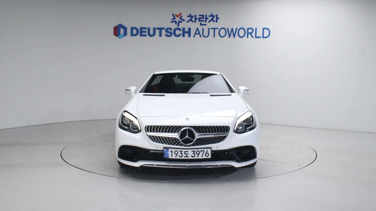 Mercedes SLC-Class R172 SLC200