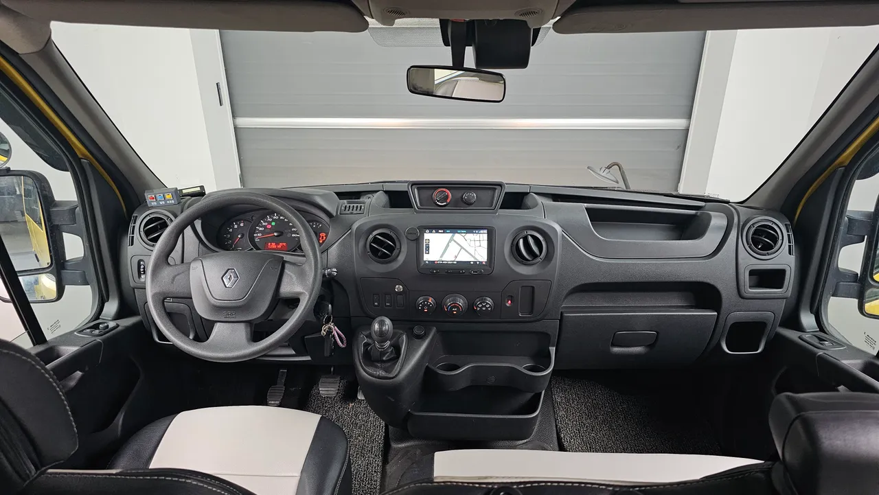 Renault Korea (Samsung) Master Child Protection Car