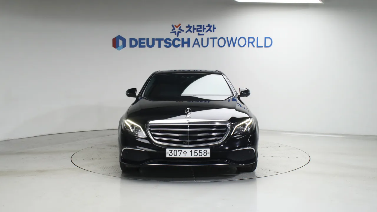 Mercedes-Benz E-klasse — miniaturë 3