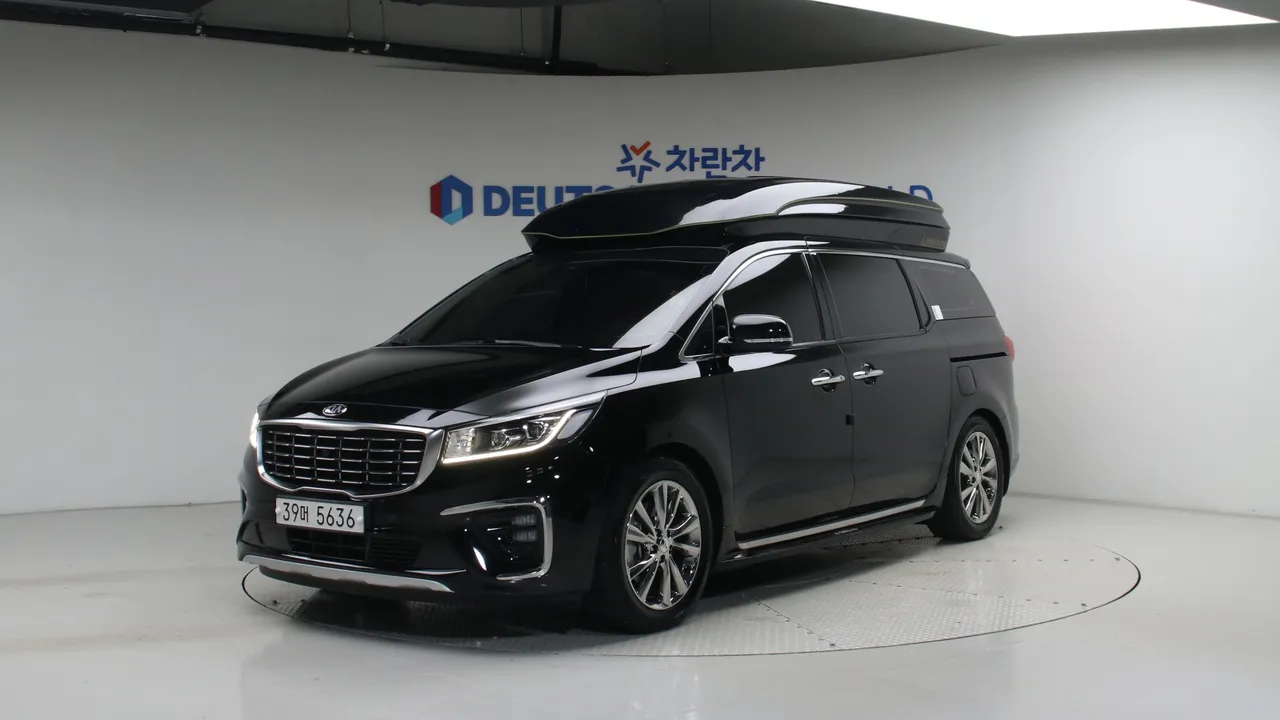 Kia Carnival 9인승 하이리무진(특장업체) — foto 1