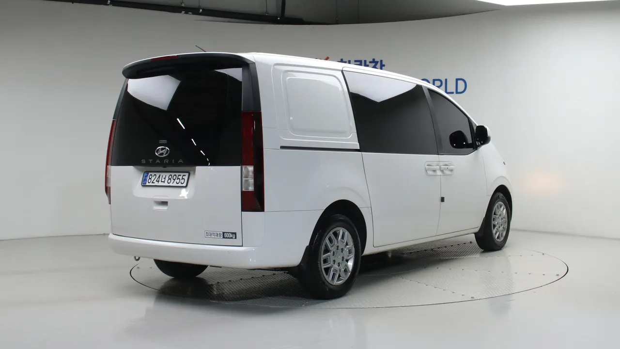 Hyundai Staria — miniaturë 2