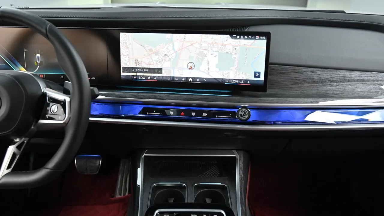 BMW 7er — miniaturë 32