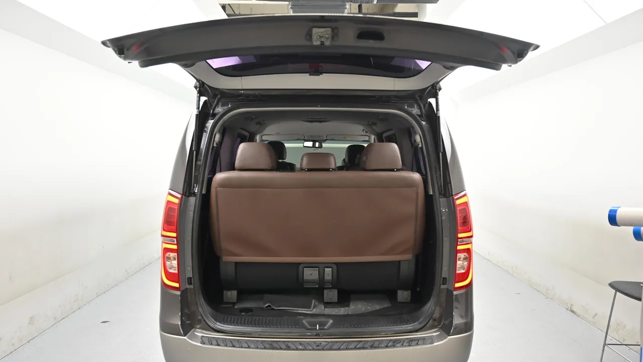 Hyundai Starex — miniaturë 19