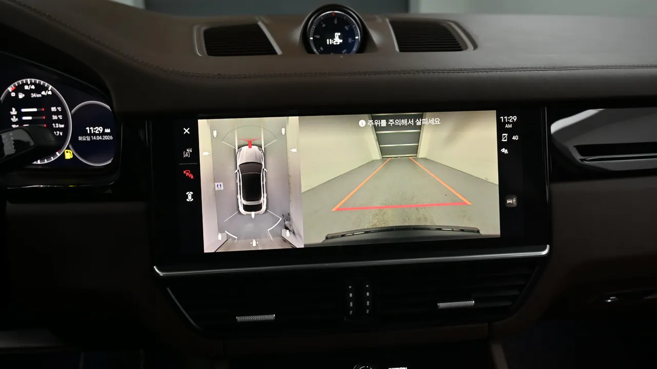 Porsche Cayenne — miniaturë 15