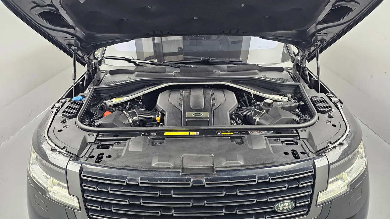 Land Rover Range Rover — miniaturë 6