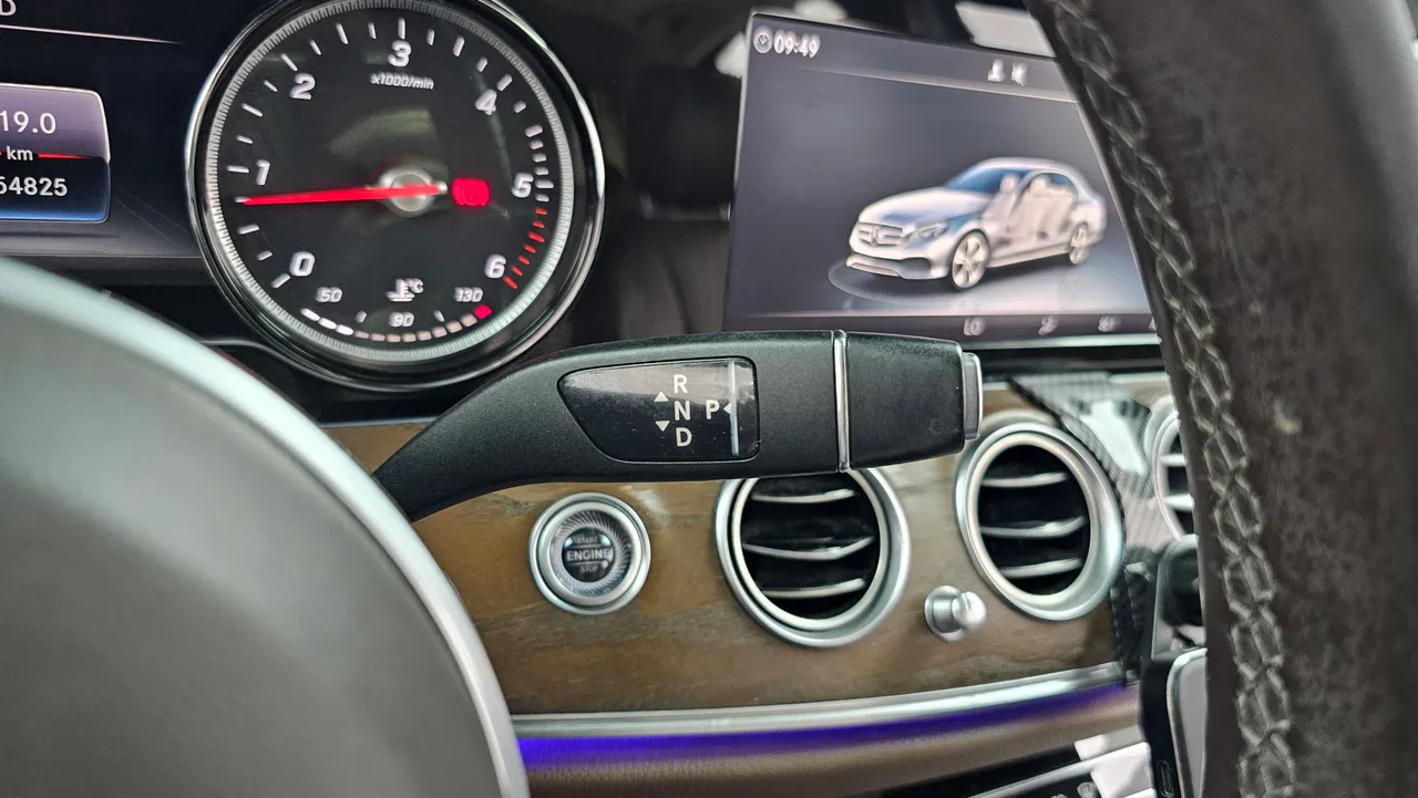 Mercedes-Benz E-klasse — miniaturë 9