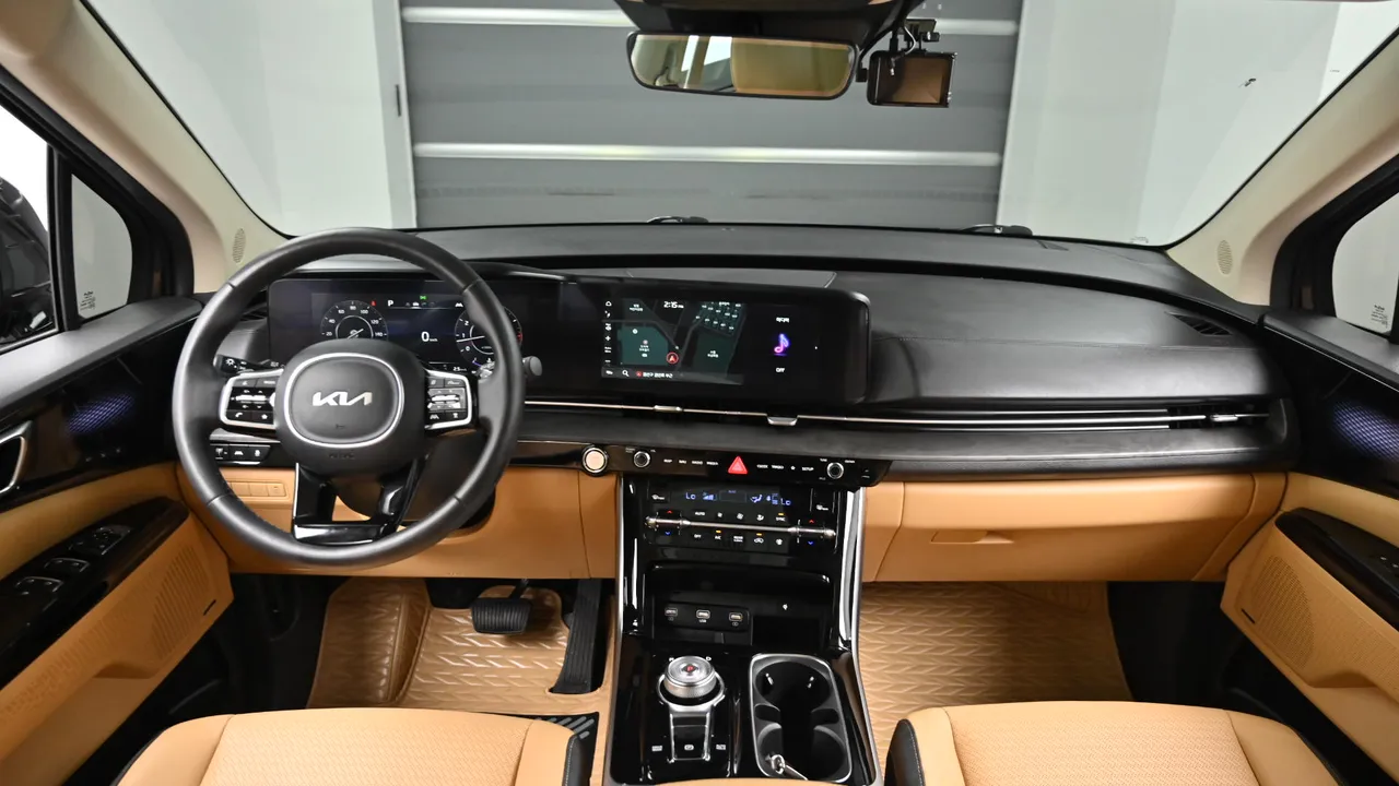 Kia Carnival — miniaturë 7