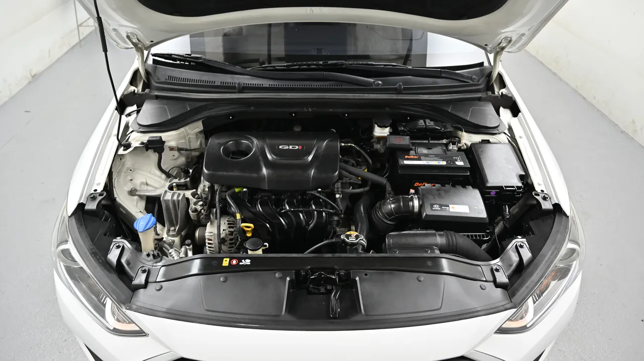 Hyundai Avante — miniaturë 6