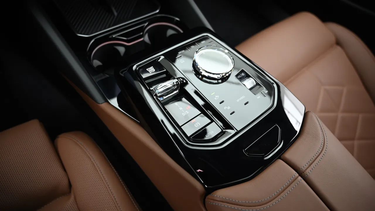 BMW 5er — miniaturë 9