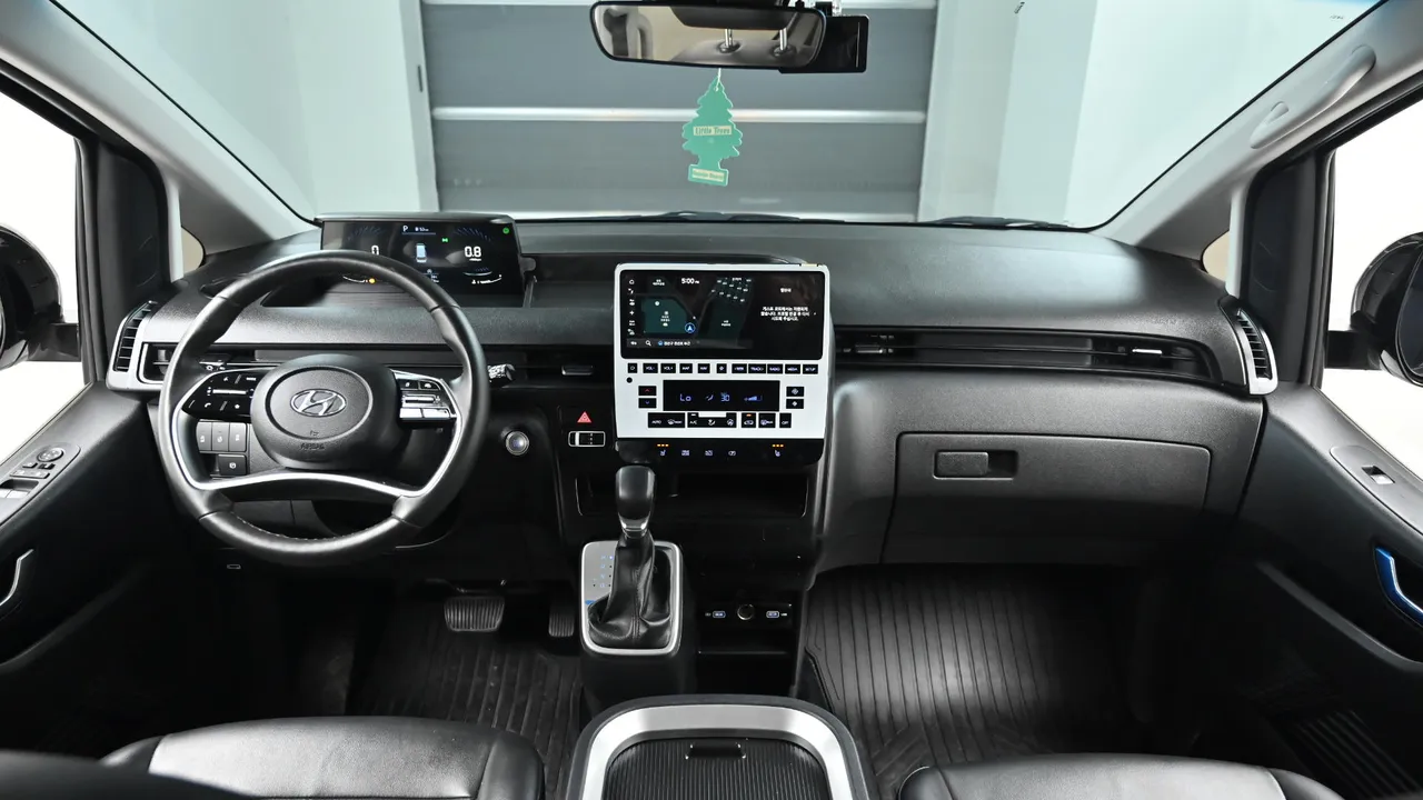 Hyundai Staria — miniaturë 7