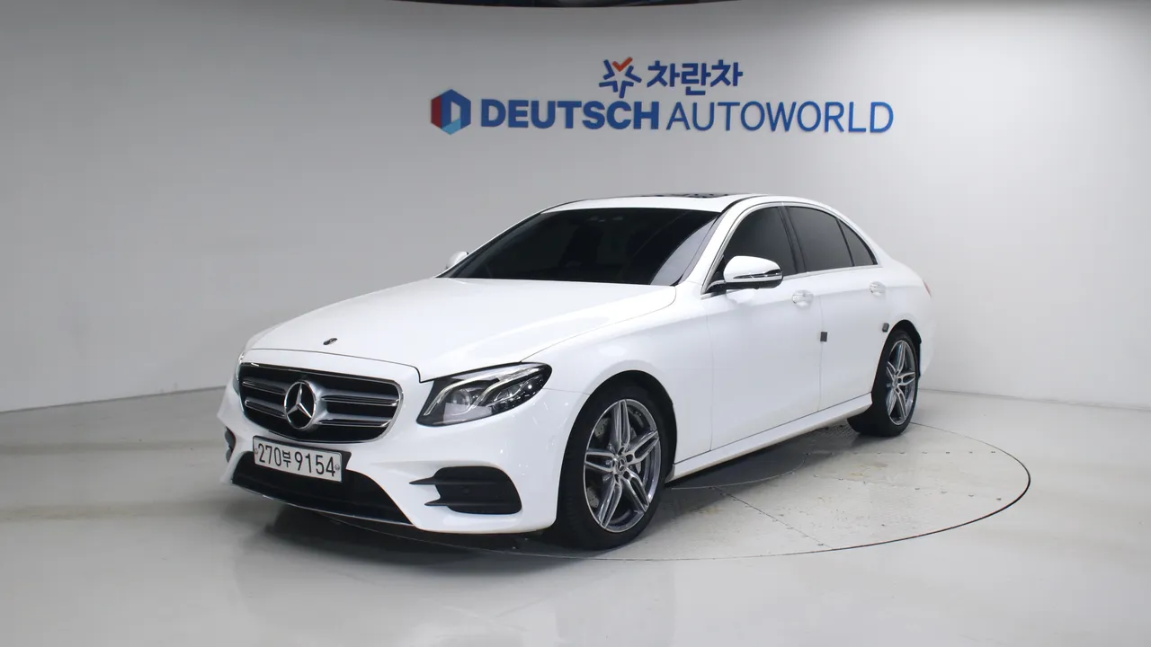 Mercedes-Benz E-klasse E300 AMG Line — foto 1