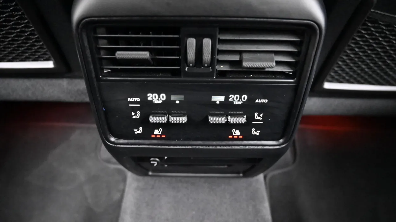 Porsche Cayenne — miniaturë 25