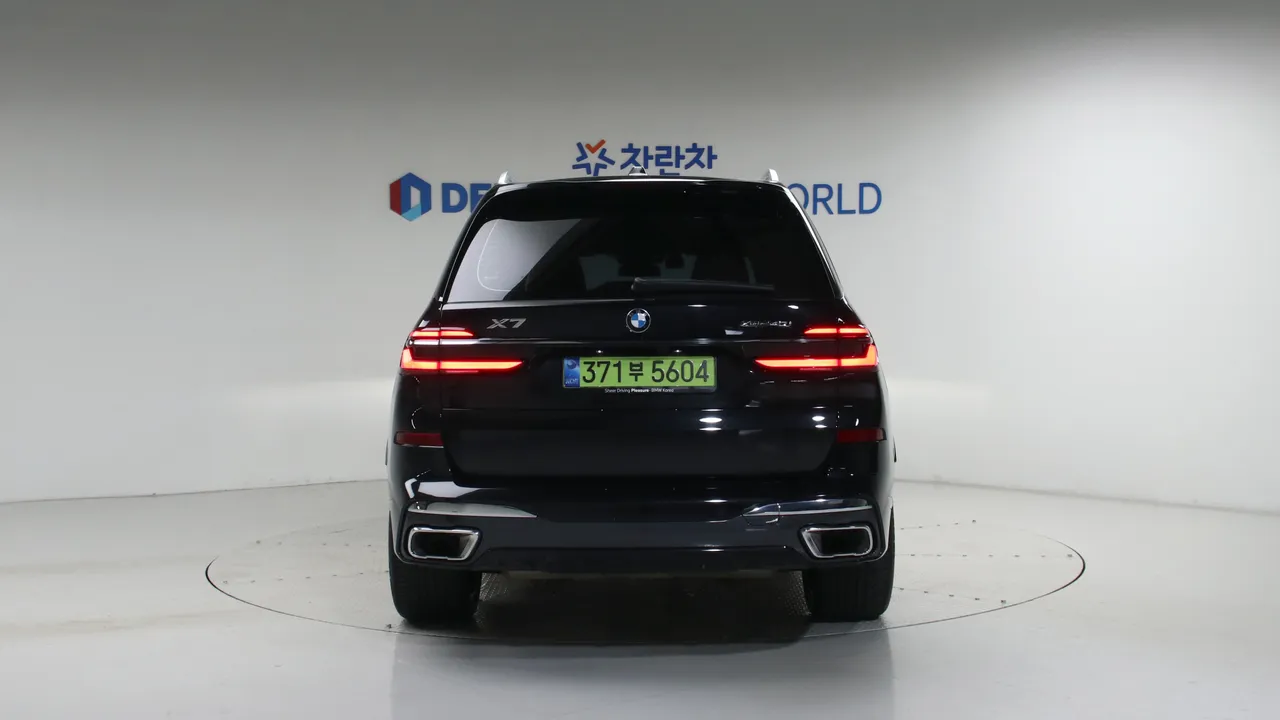 BMW X7 — miniaturë 4