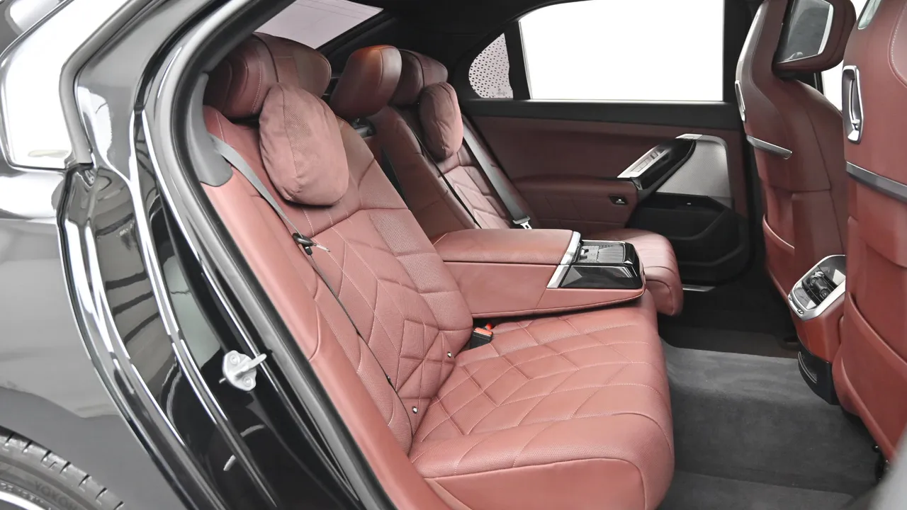 BMW 7er — miniaturë 21