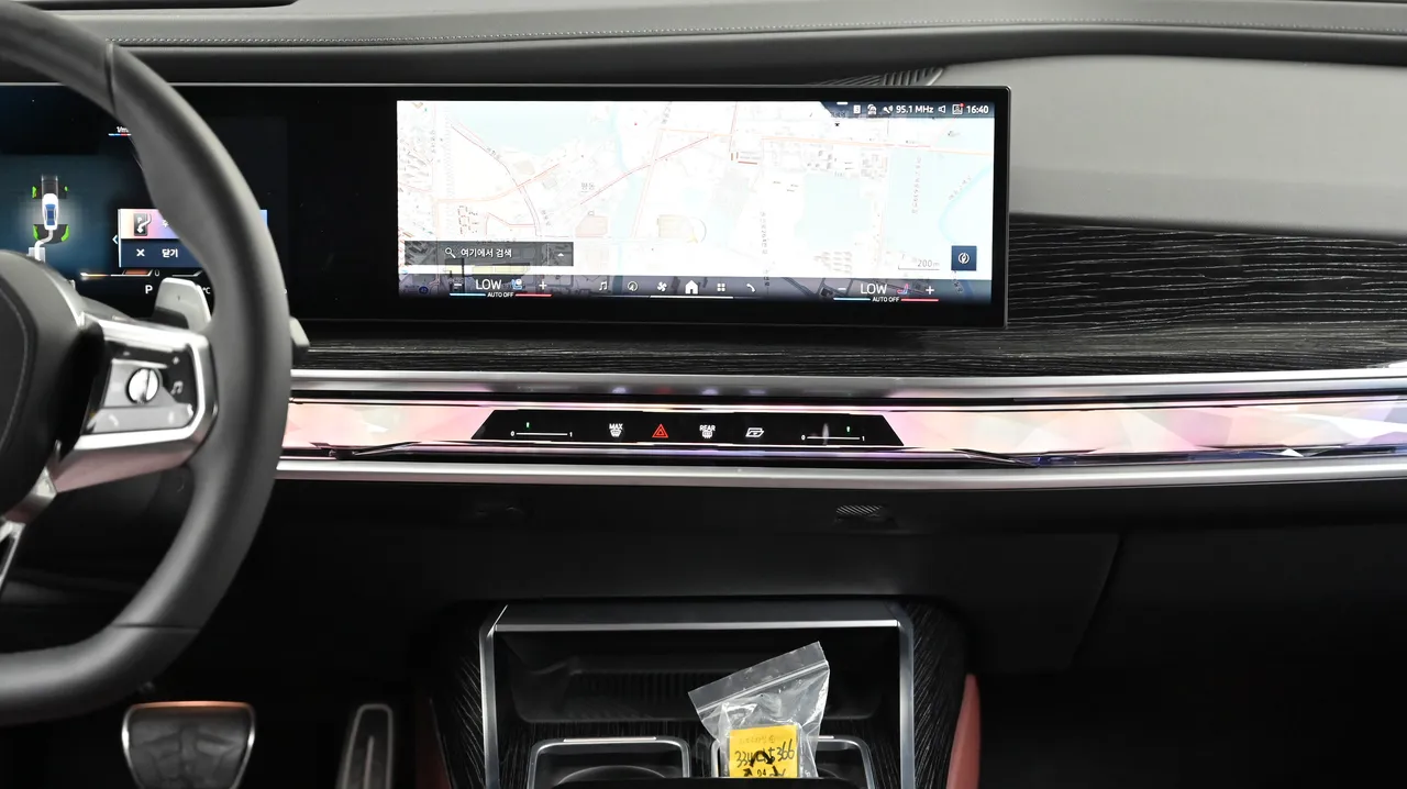 BMW 7er — miniaturë 23